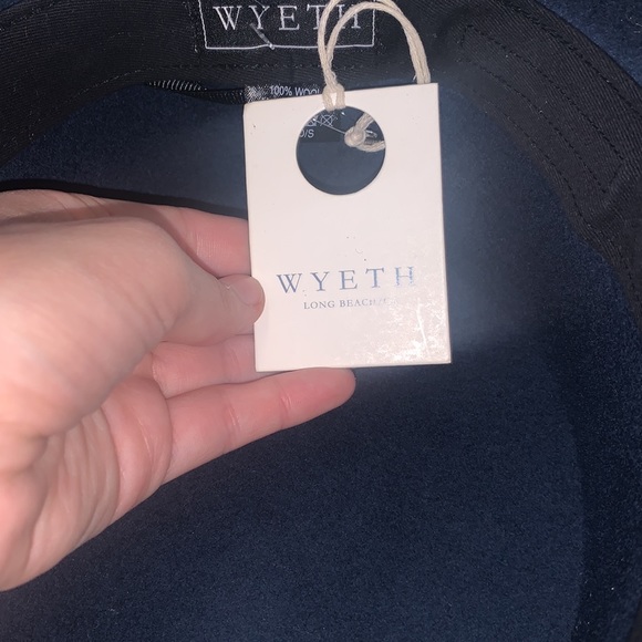 100% wool Mac Wyeth Hat - Picture 6 of 6